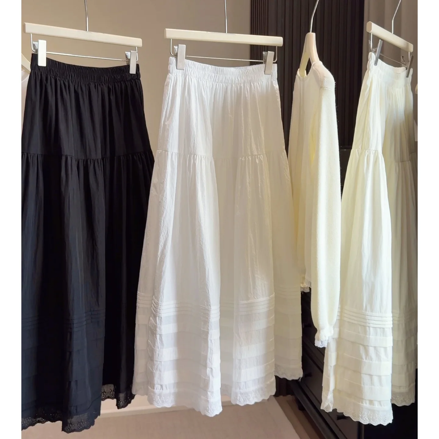 Women's Tiered Maxi Skirt, Elastic Waist Lace Trim Flowy A-Line Skirt with Ruffle Hem, Casual Cottagecore Style