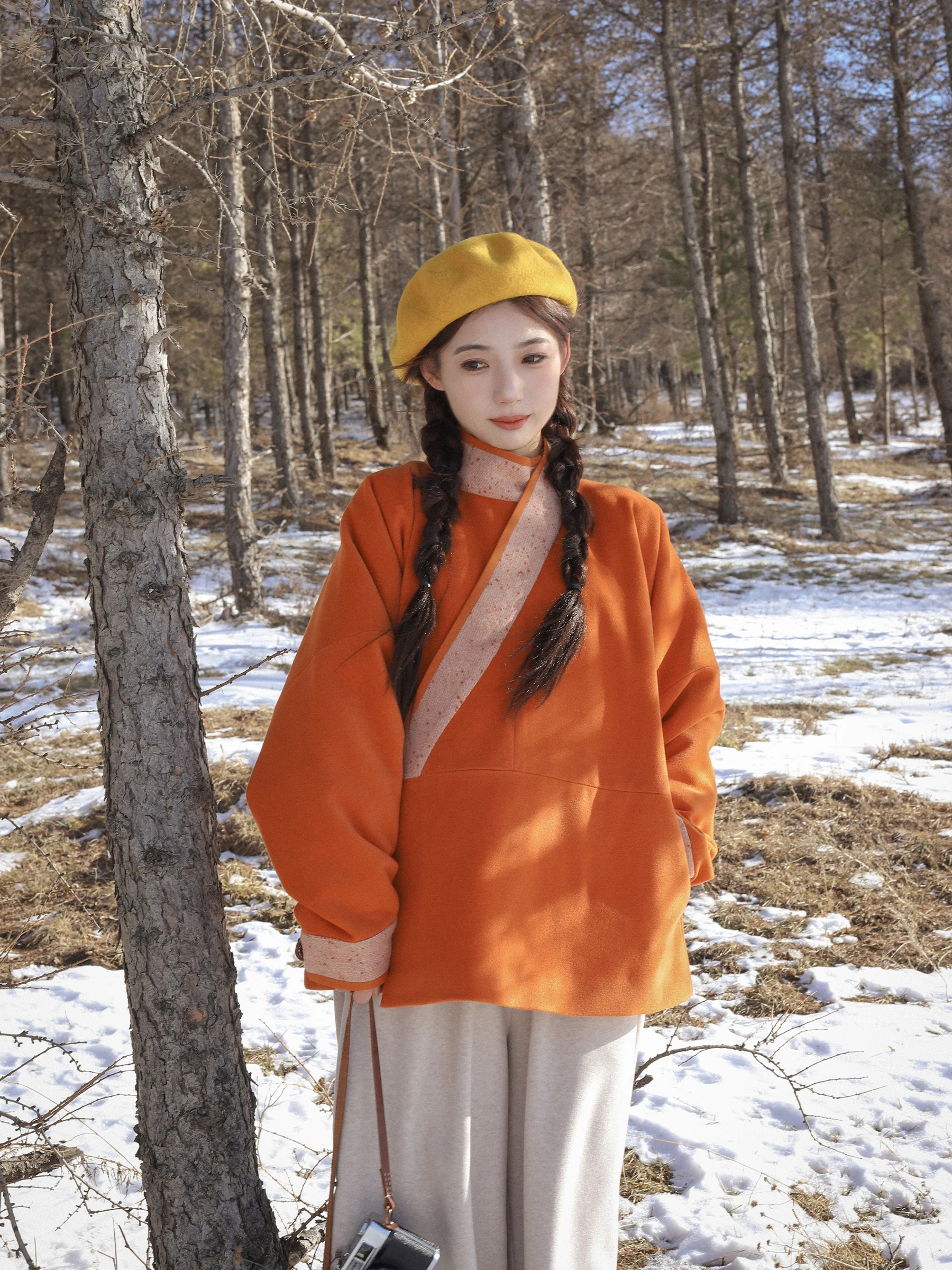 

Winter Woolen Jini Curly Collar Hanfu Sle Long Sve Stand Collar Regular Fit Outerwear by anuiji