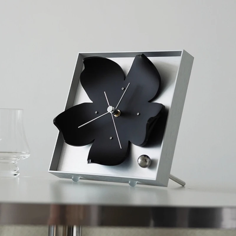 

Nordic Living Room Decoration Desk Clock Black Cherry Blossom Mute Watch Nightstand Alarm Clock Desktop Gadgets Restaurant Clock