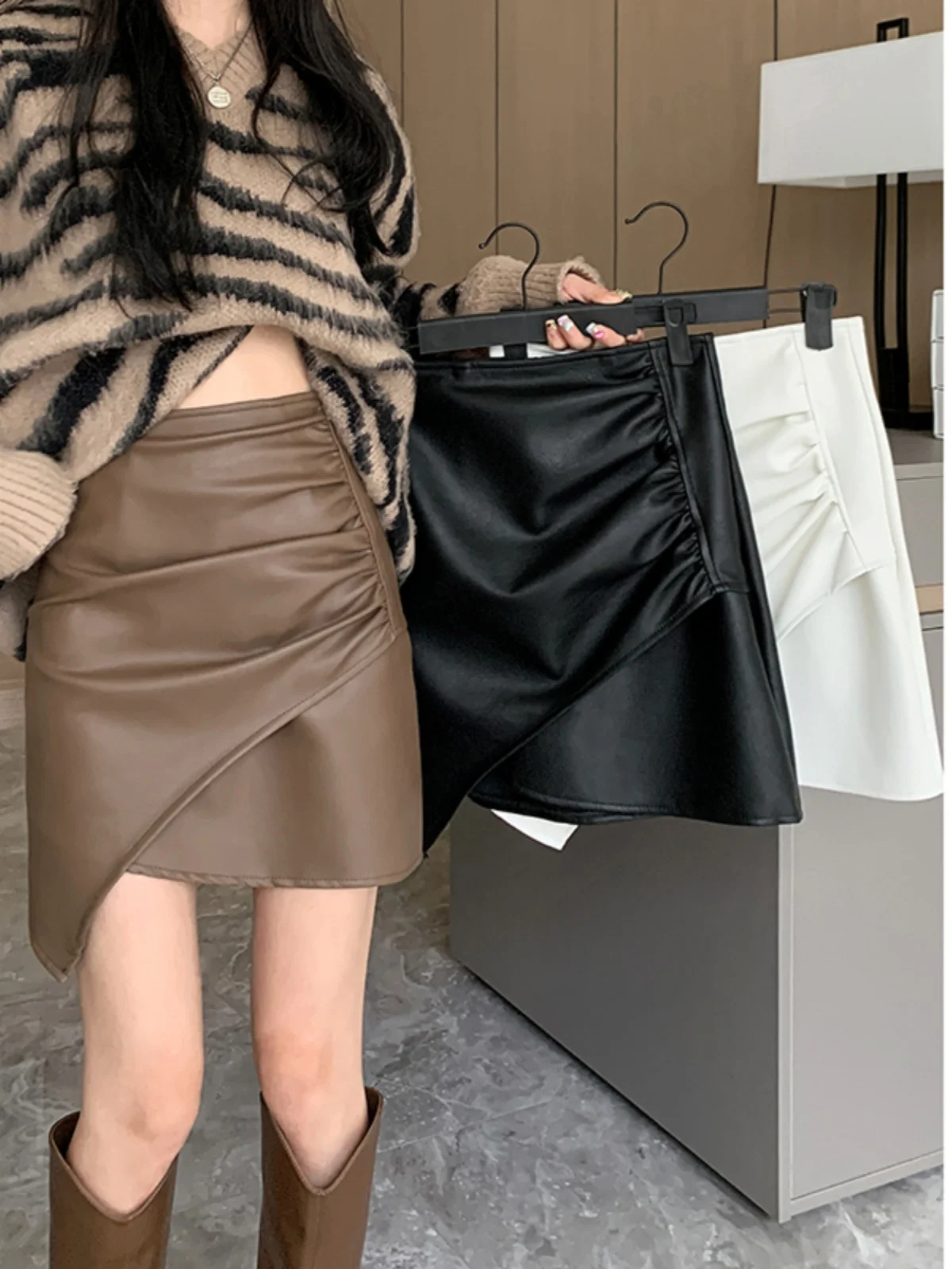 

Black Asymmetrical High Waist Bodycon Skirt for Women Pear Shape plus Size Slimming Short Skirts Korean Style Commute