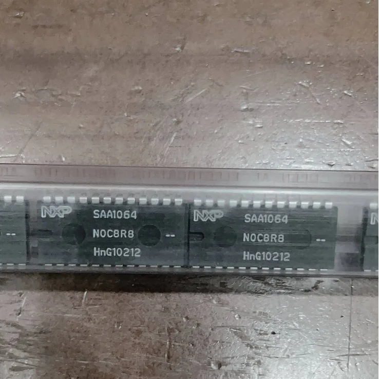 

SAA1064 SAA1064/N2 DIP-24 drive SOP-24 brand new original IC chip integrated circuit