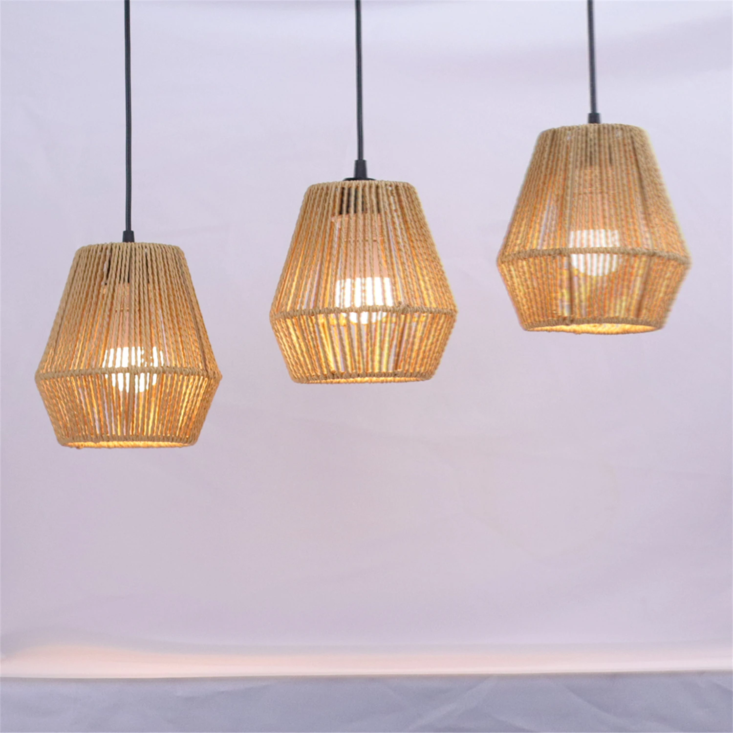 

Подвесной светильник JOYINLED с плетеным абажуром из ротанга 7 дюймов для кухонного острова, столовой, бара, спальни, прихожей, коридора