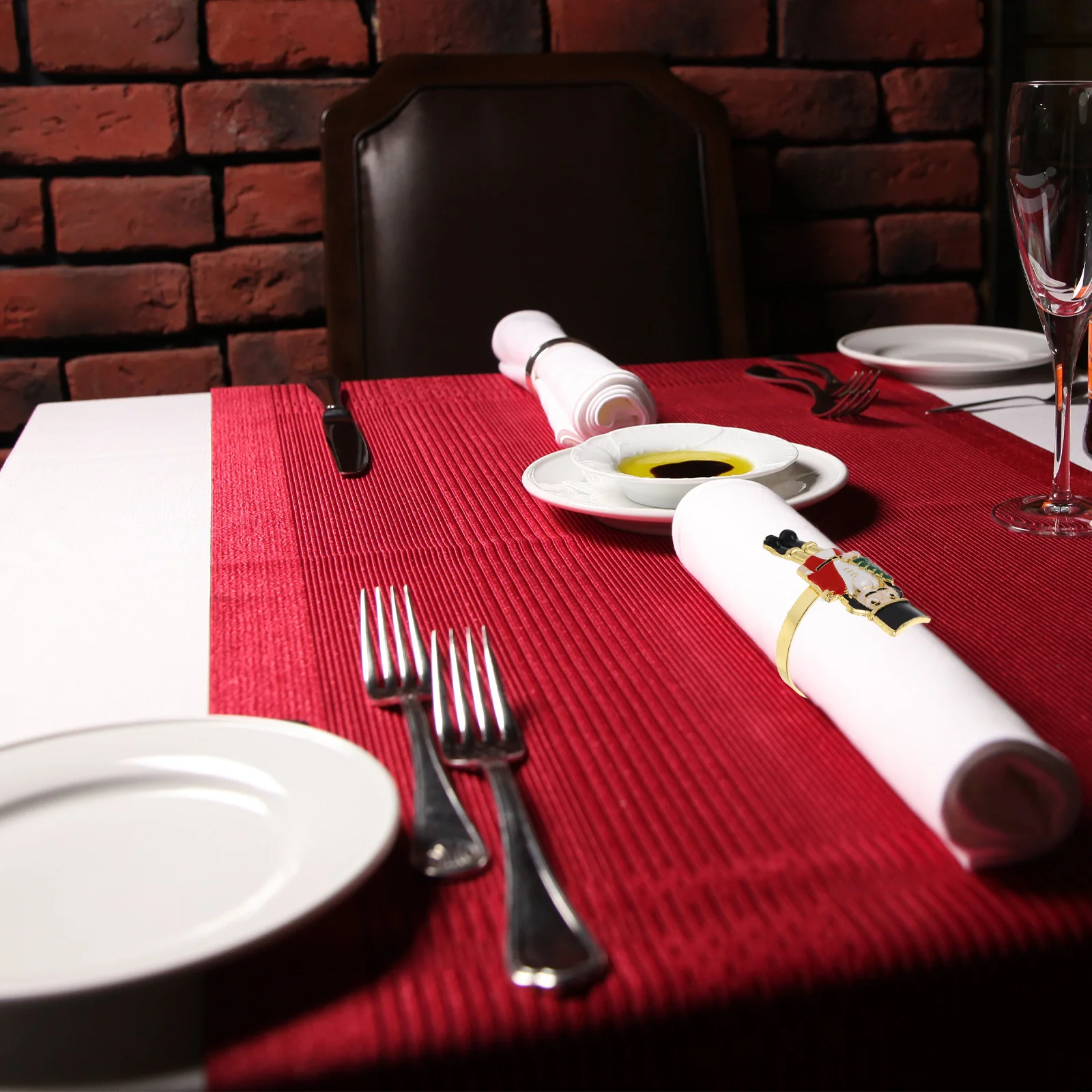 

4Pcs Nutcracker Napkin Rings Christmas Napkin Buckles Metal Table Decor Banquet Dinner Accessory Serviette Buckles