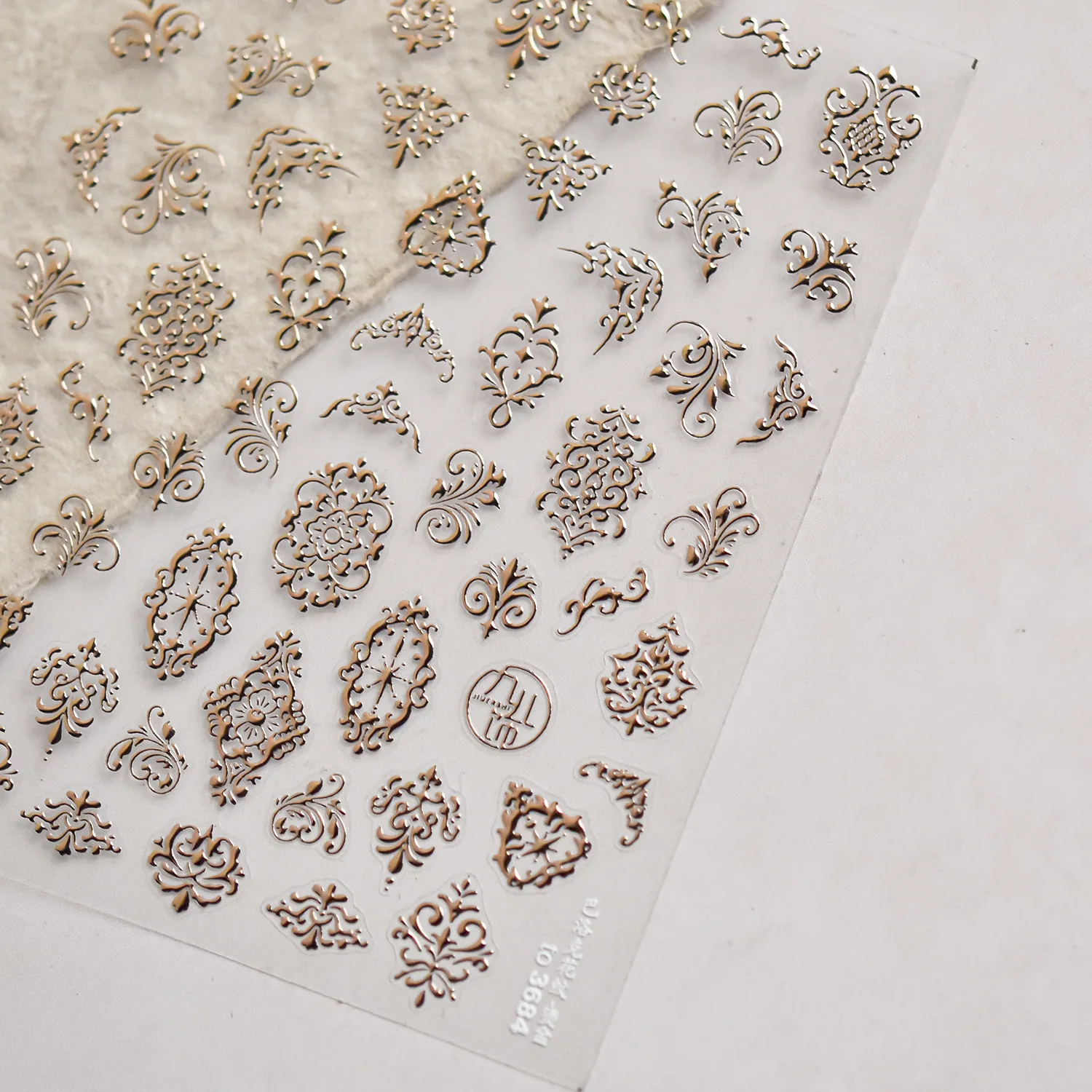 รูปแบบโบฮีเมียนที่มีสีสัน Love Heart Moon เพิร์ลคริสตัล Rhinestone 5D สติกเกอร์เล็บ Self Adhesive ตกแต่งเล็บ Decal