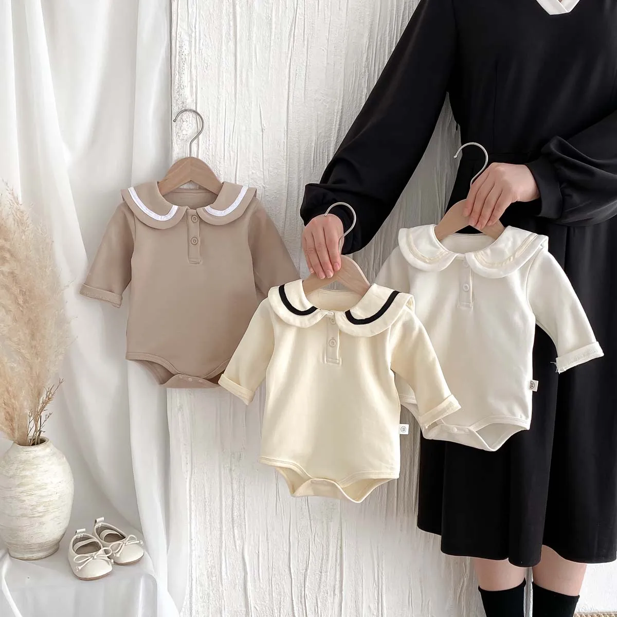 Ropa para niños de estilo coreano Ins, mono bonito de manga larga con solapa de estilo universitario, mono bonito con contraste