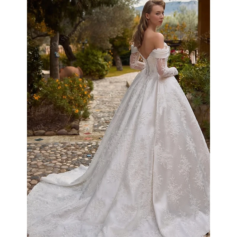 Graceful Wedding Dress Embroidered Lace On Satin Ball Gown Full Sleeve Boat Neck Customized Lace Up Robe MariéE Satin Plus Size image 2