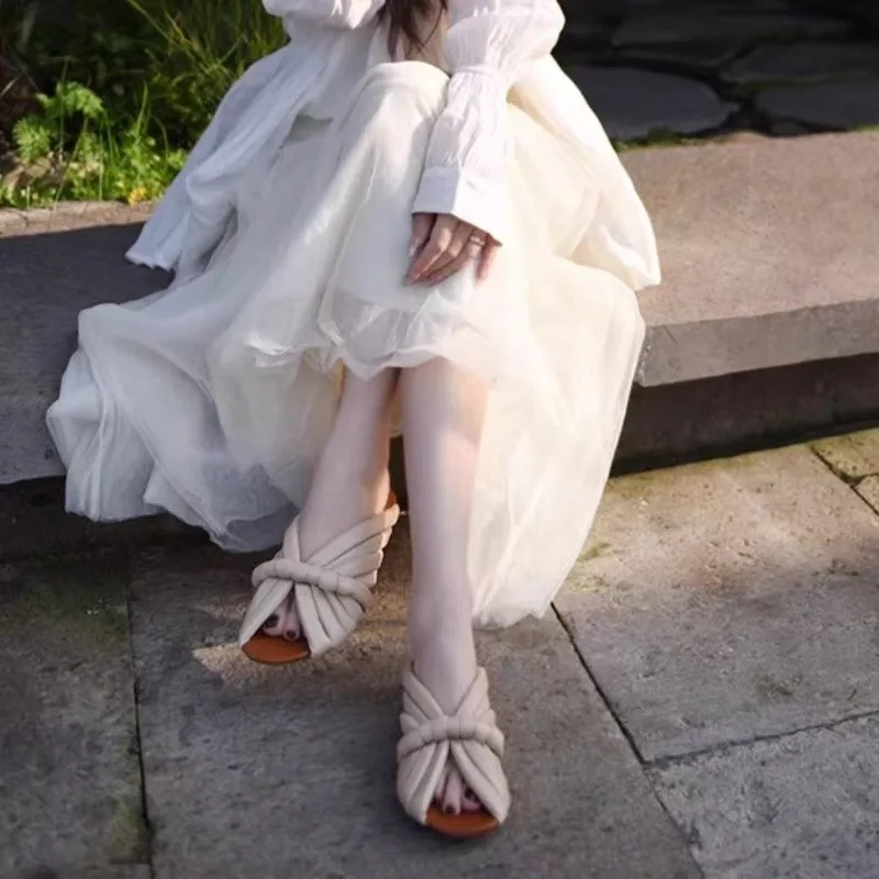 

Летние женские шлепанцы Bohemia 2026: дизайнерские, ручной вязки, плоские, модные, с открытым носком, из мягкой искусственной кожи, для улицы