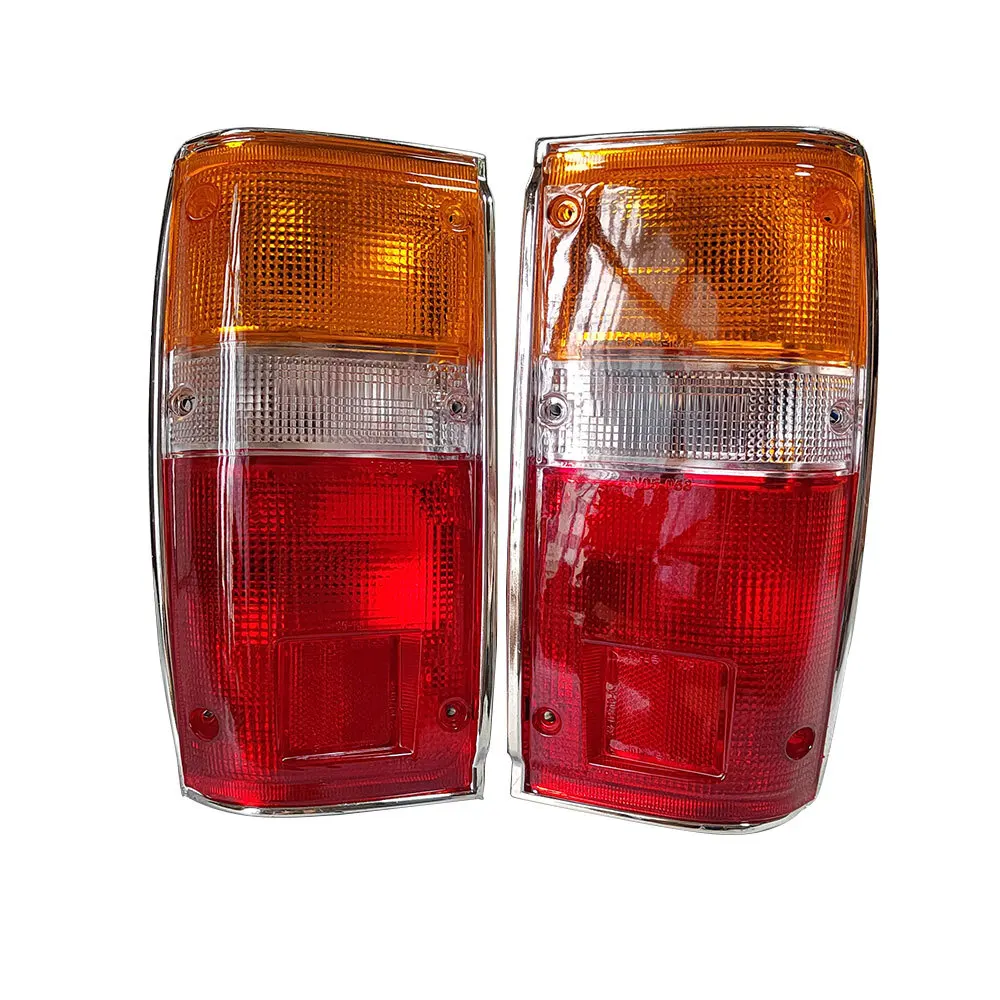 

A Pair Car Taillights Brake Lights For Toyota Hilux RN55 RN85 1988 to 1992