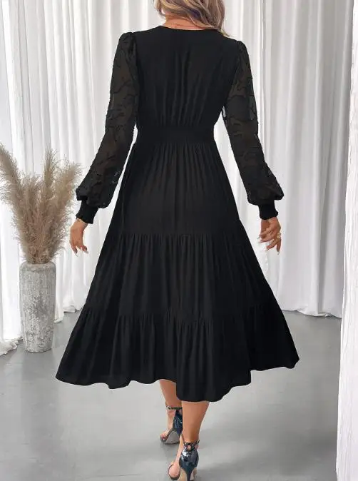 

Women's Sweet Elegant Long Sleeve V-Neck Lace Dress Solid Color Autumn New 2025