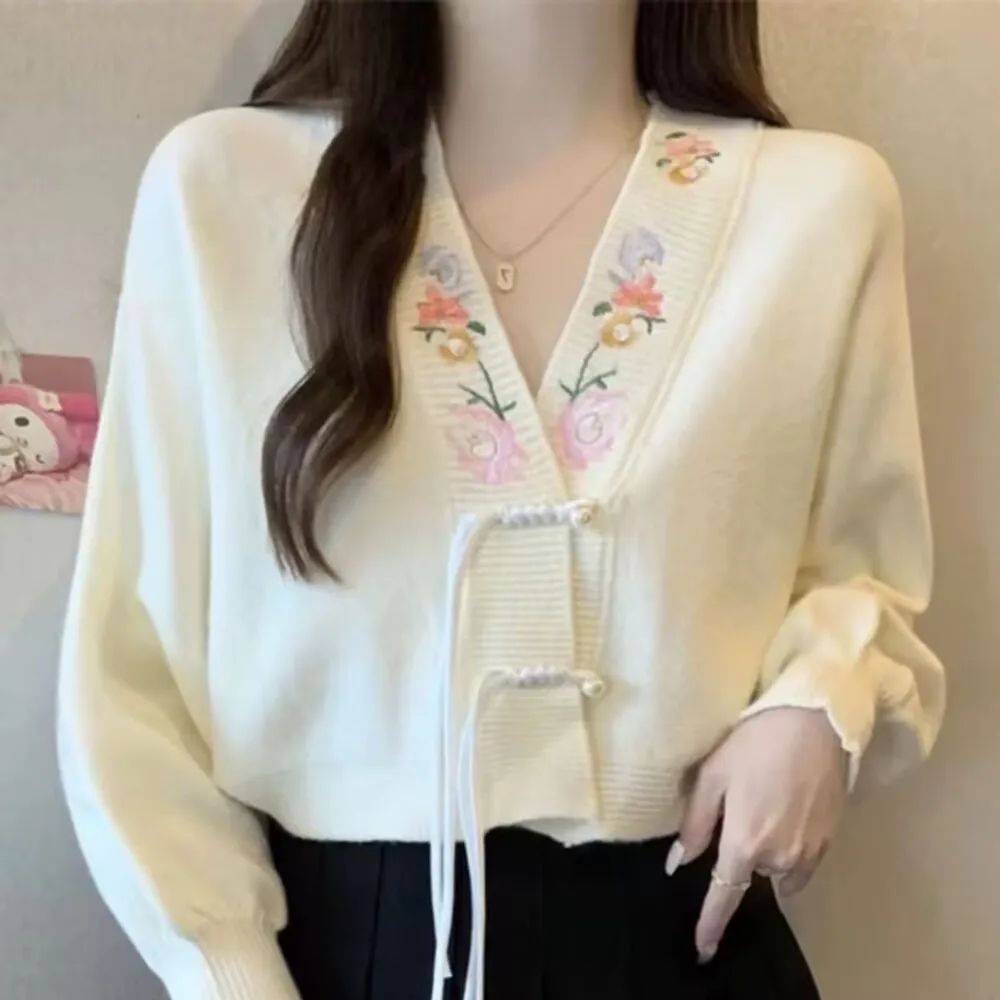 

2025 Chinese Knot Button Knitted Cardigan New Spring Autumn Embroider Short Knitted Sweater Chic Lady V-Neck Cardigans knitwear