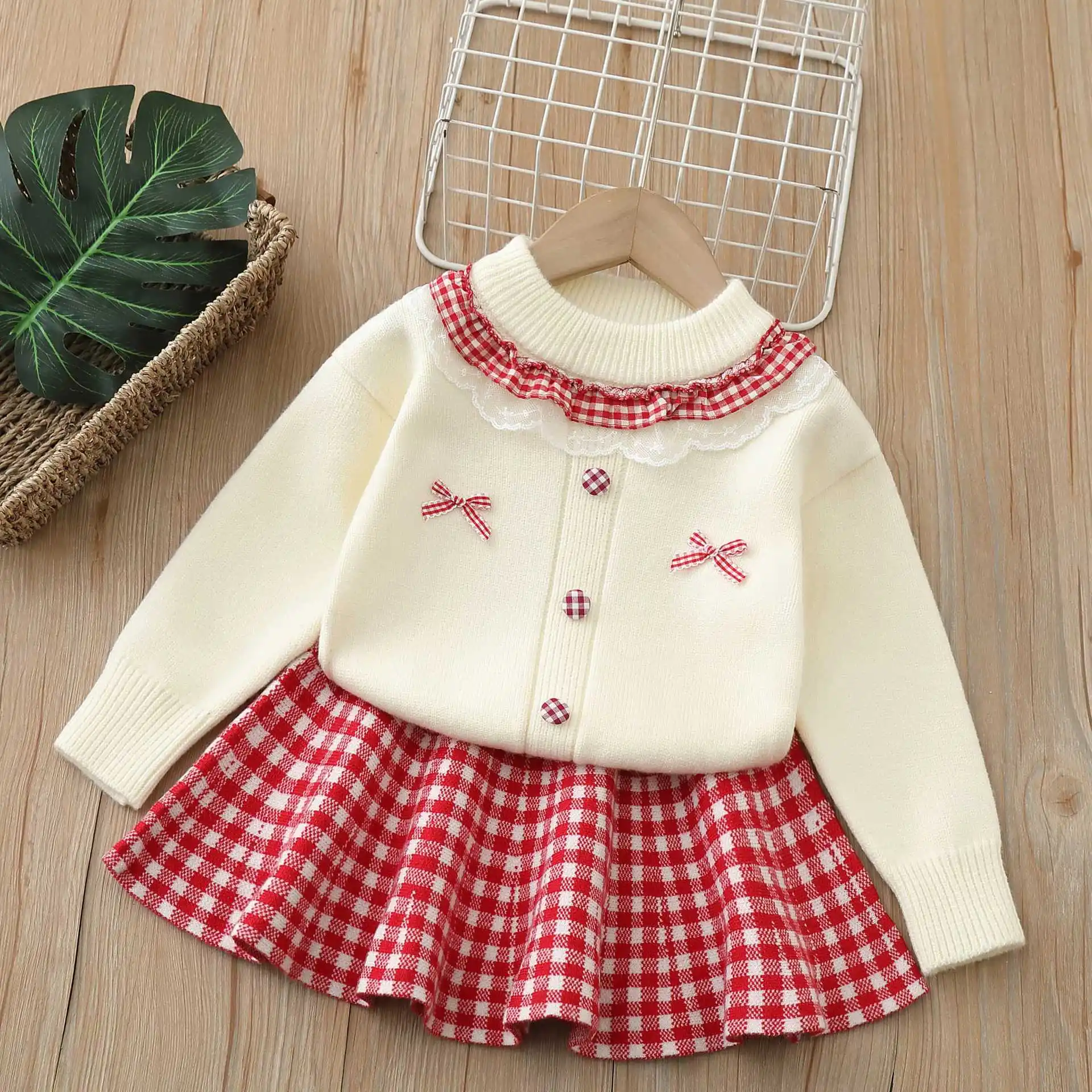 Girls Sweater Set New Little Girl Foreign Style Bow Small Fresh Plaid Skirt Two-piece Set