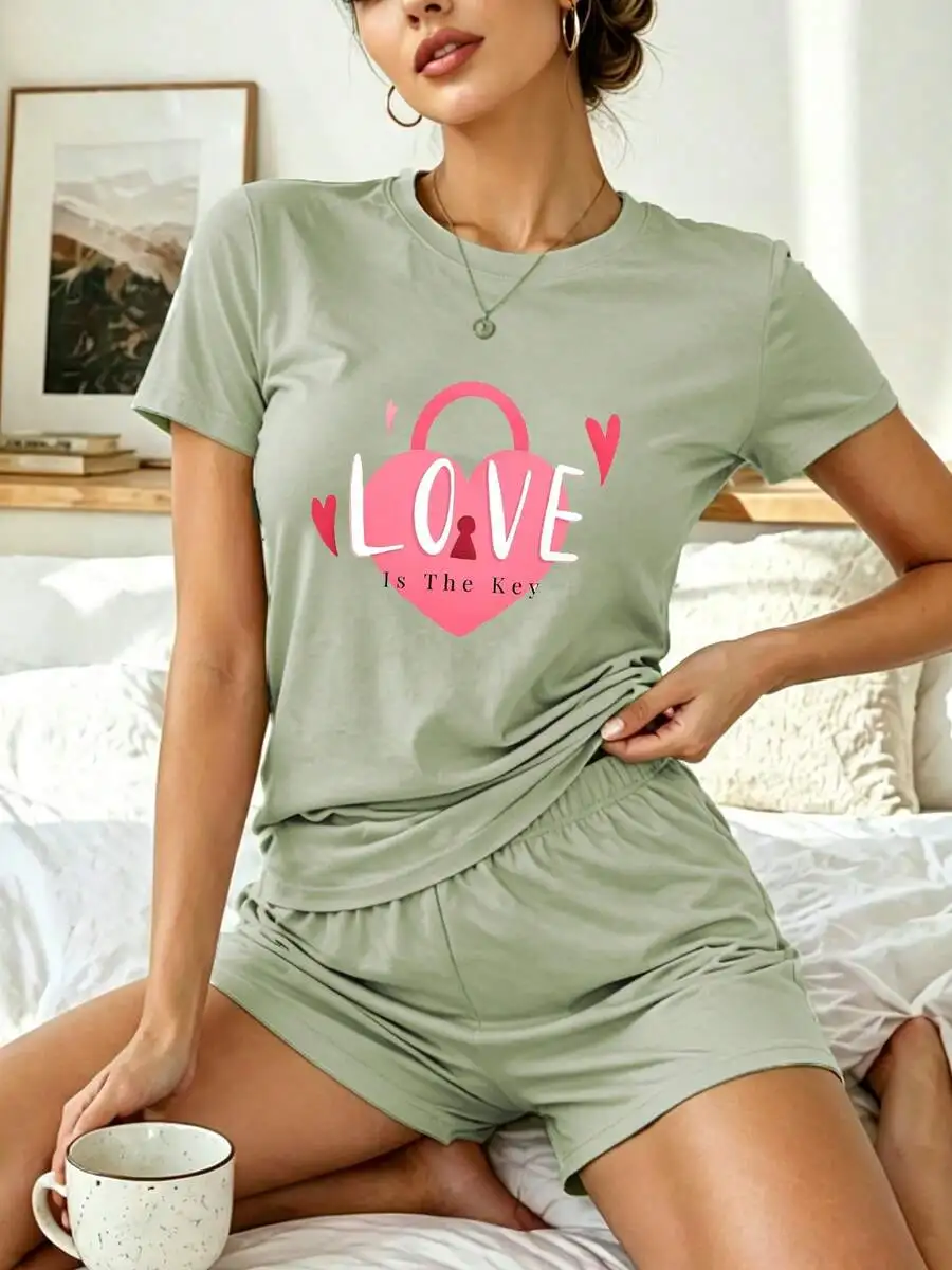 

Soft Comfortable Short Sleeve Loungewear Set With Heart Lock Print For Women Casual Home Wear