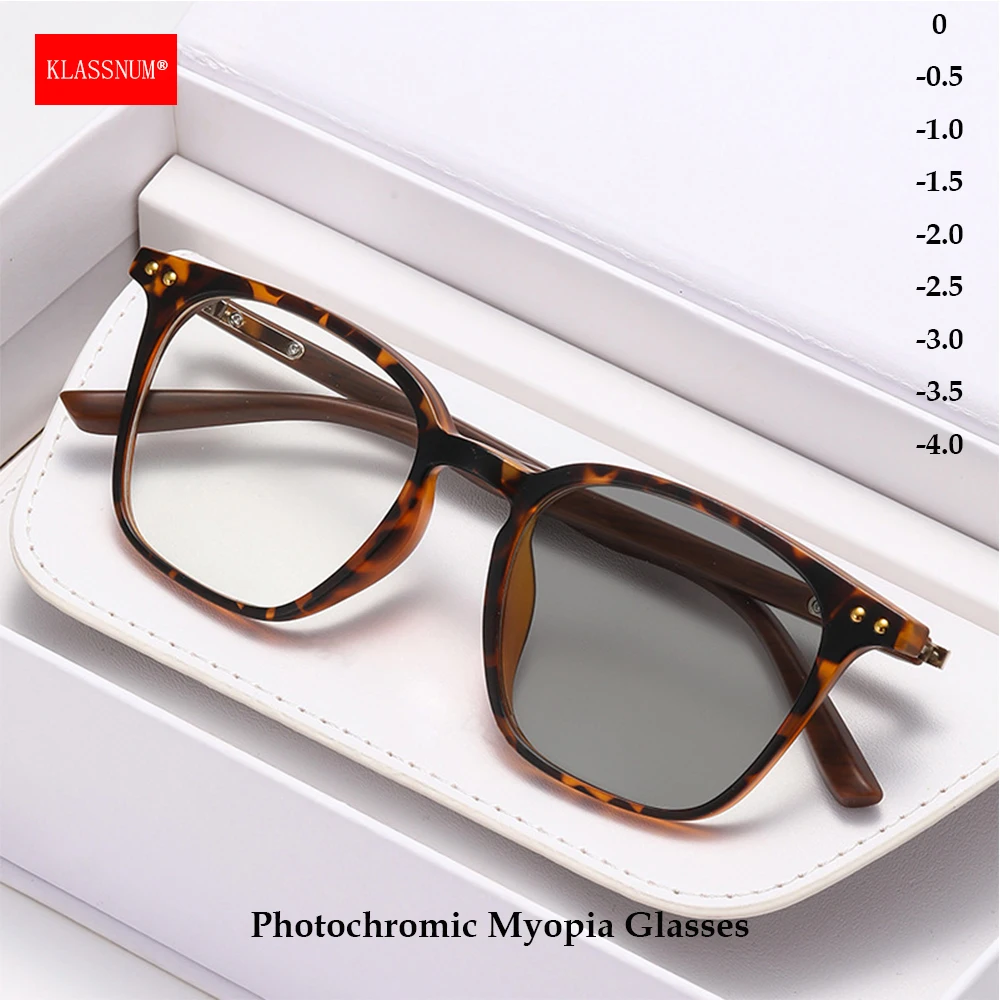 KLASSNUM Lunettes de myopie carrées photochromiques pour femmes et hommes, lunettes de prescription classiques avec dioptries négatives -0,5-1,0-1,5-2,0-2,5-3,0