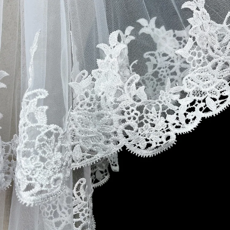 Voile de Mariage Élégant en Dentelle à Deux Couches, Blanc ou Ivoire, Accessoires Mantilla avec Peigne pour Mariée et Patients