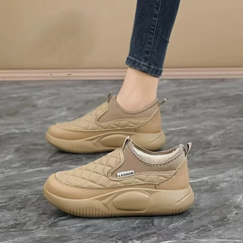

Women Winter New Low Top Flat Sole Cotton Shoes Thick Sole Non Slip Round Toe Slip On Plush Keep Warm Elderly Cotton Shoes