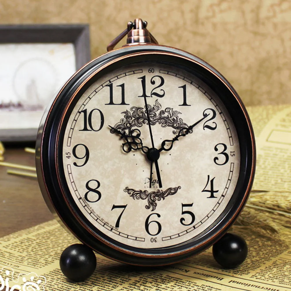 

5 Inches Vintage Retro Alarm Clock Metallic Desktop Clock Non-Ticking Quiet Sweep Movement for Bedroom Decoration