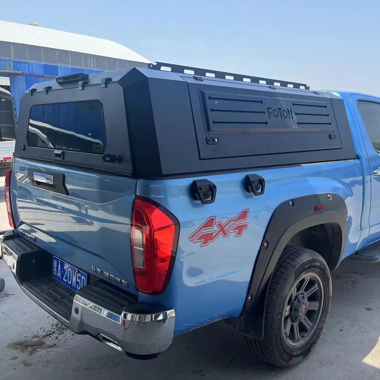 

Manual Operation Waterproof Locking Pickup Truck Canopy Fold Cover