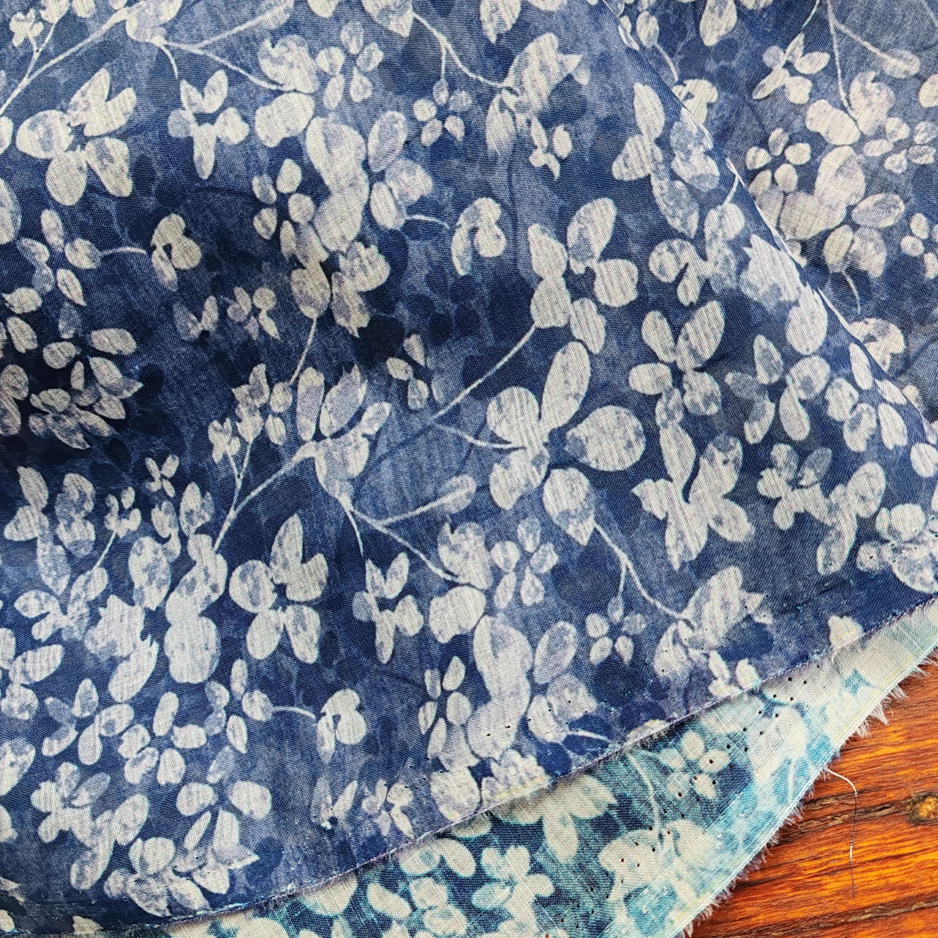 

1yard Blue Fragmented Shadow Print tissu natural ramie fabric for clothing Skirt dress shirt bag cheongsam fabric