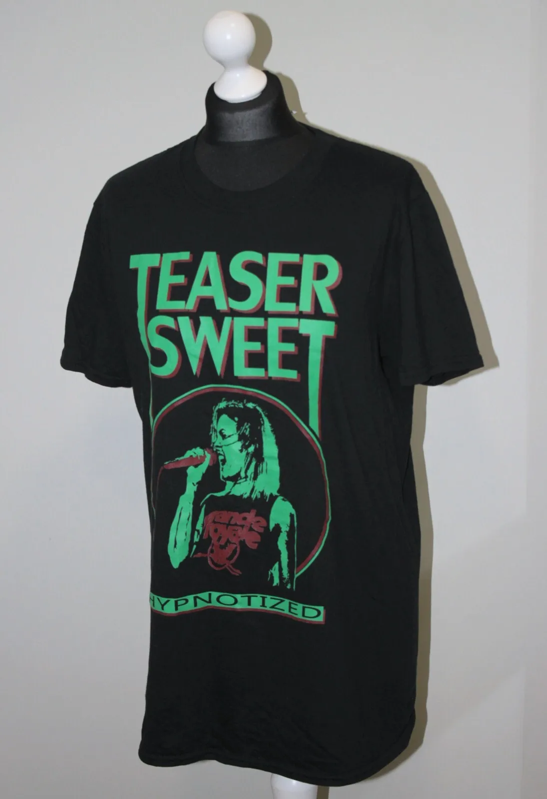 

Женская рубашка Teaser Sweet Hypnotized Sweden в стиле рок-музыки, размер M