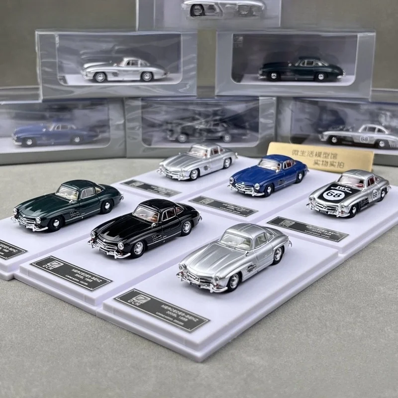 DCM 1:64 Mercedes-Benz 300 SL W198 IWC Racing alloy model