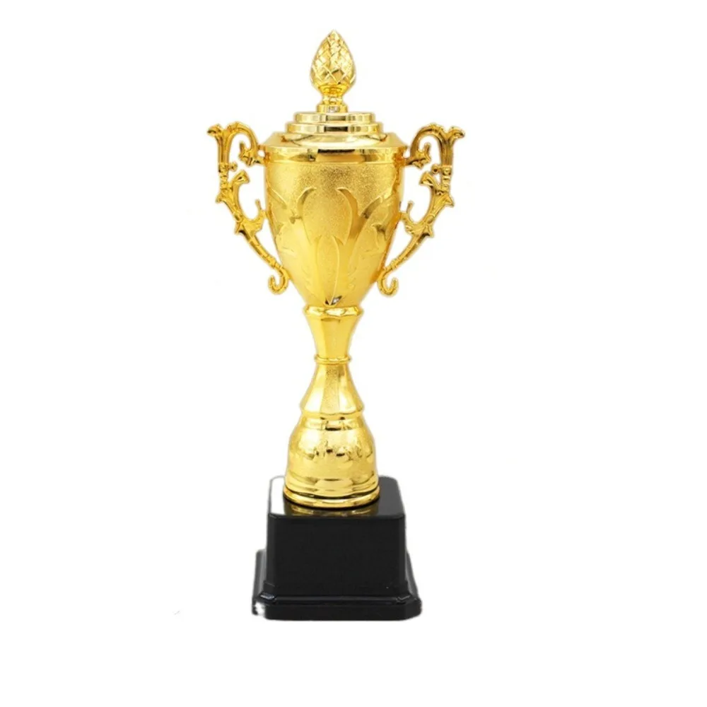 

Children's Gold Trophy Awards Competition Soccer Plastic Model Winner Award Trophy School Rewarding Supply Craft Souvenirs