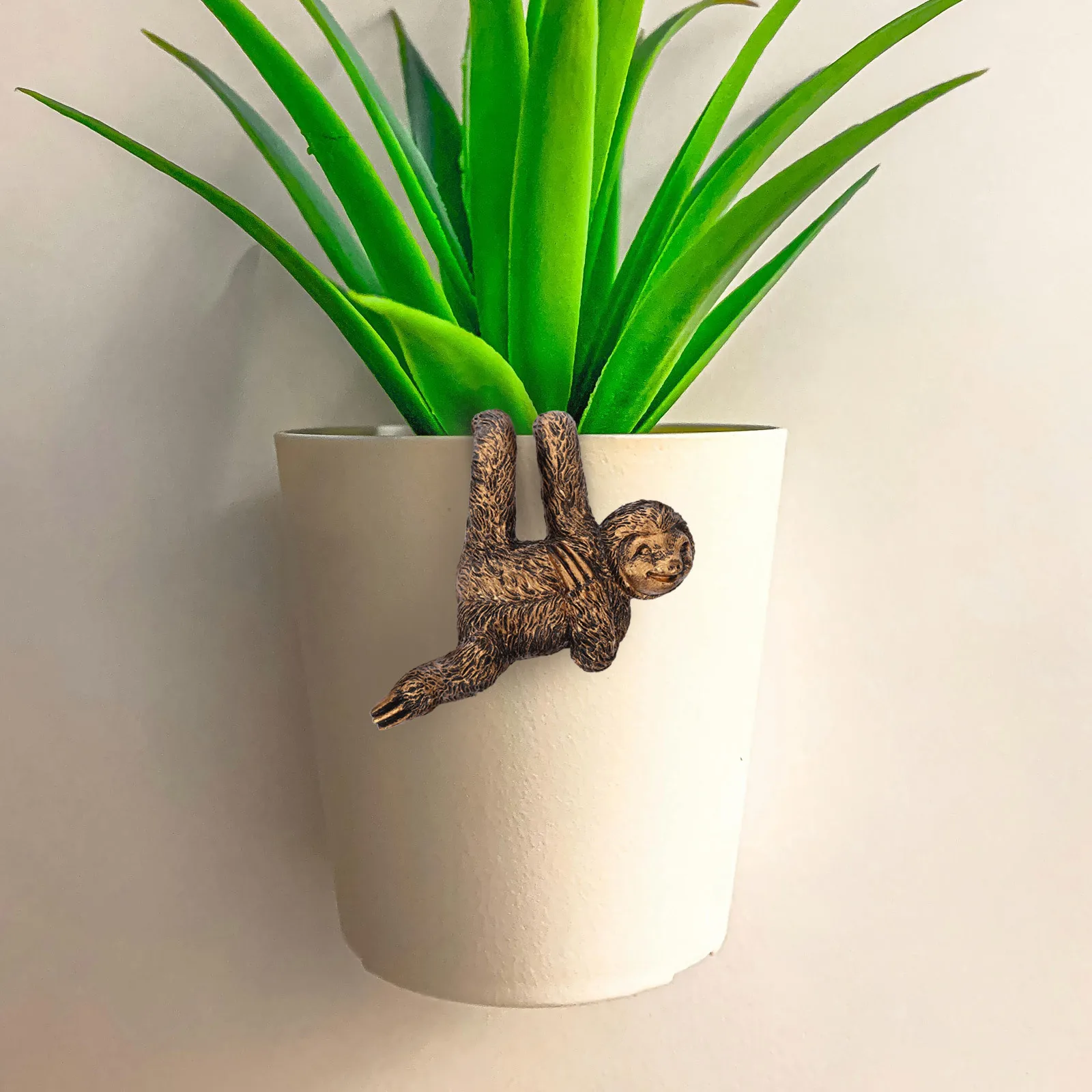 

1pc Tree Sloth Flower Pot Decor Resin Animal Garden Home Planter Hanger Ornament Miniature Statue Outdoor Lawn Decoration