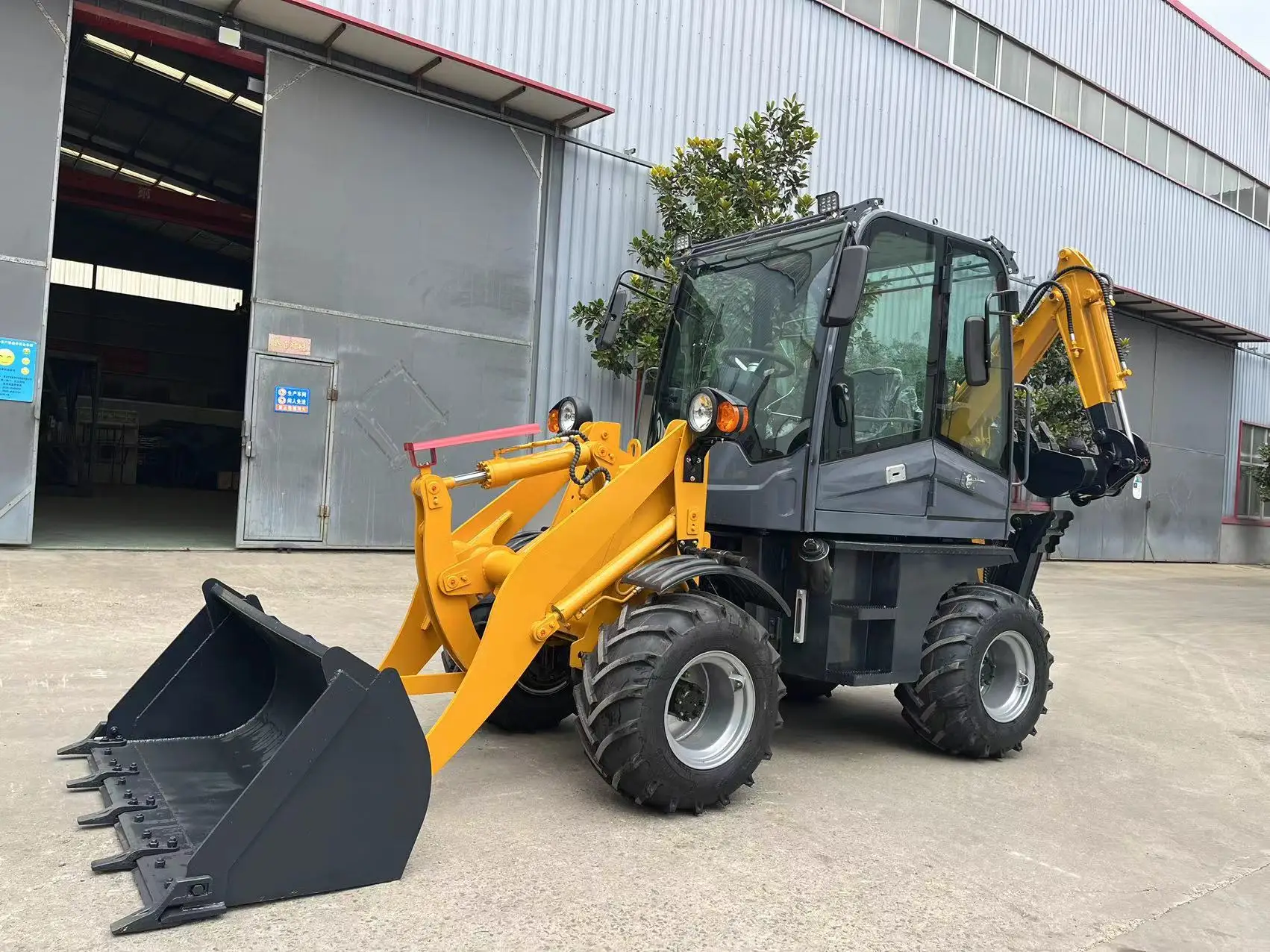 Small excavator reverse shovel wheel loader