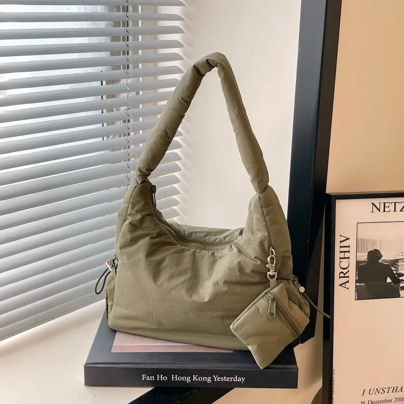 

Solid Color Versatile Fashion Shoulder Bag Large Capacity Zipper 2025 Hot Sale Women's Bags Nylon Sewing Thread Women's Handbags