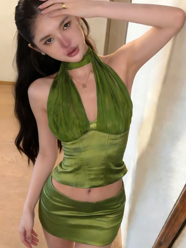 

Summer Green Halter Neck Vest Women's Pure Desire Slim Fit Waist Cinching Short Skirt Set Fashionable Two-Piece Suit for Women
