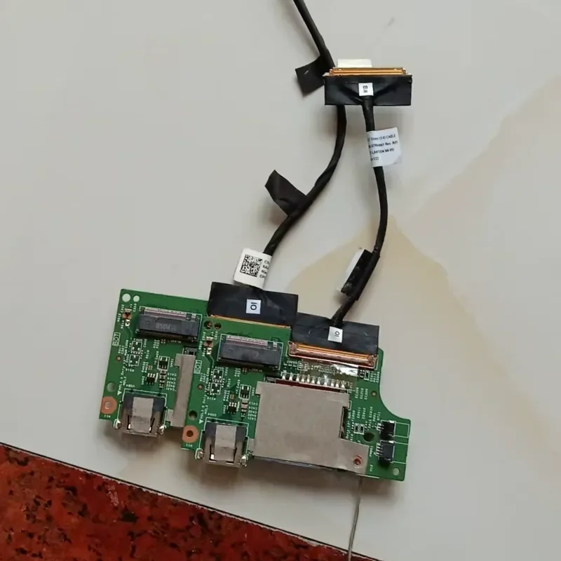 USB Small Board SD Card Reader with Cable for Dell 7378 7568 7569 7779 7579 3379