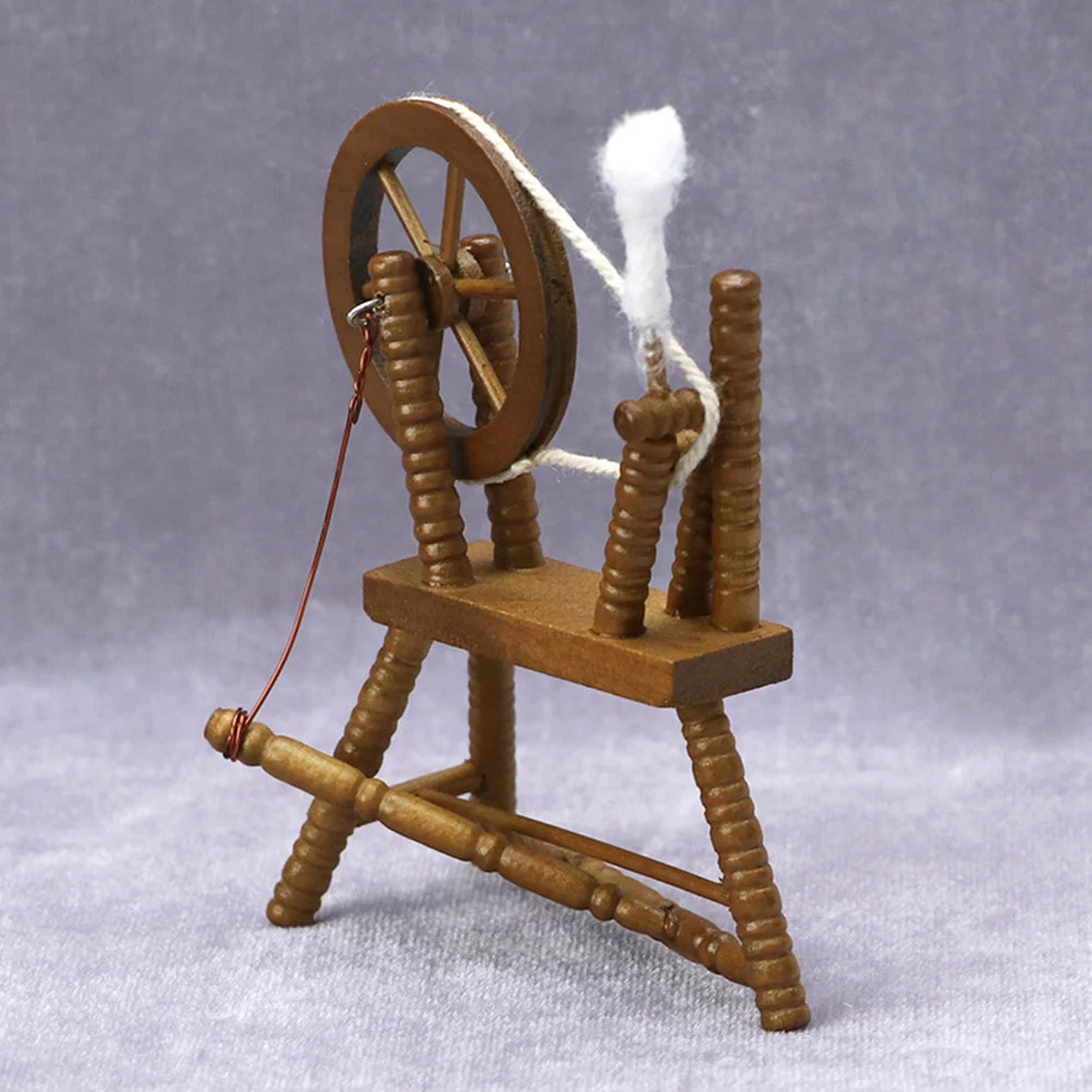 

Vintage Spinning Wheel Ornament Decor Dollhouse Mini Furniture Model Miniature Supplies Wooden Toy Child Hand Reeling Machine