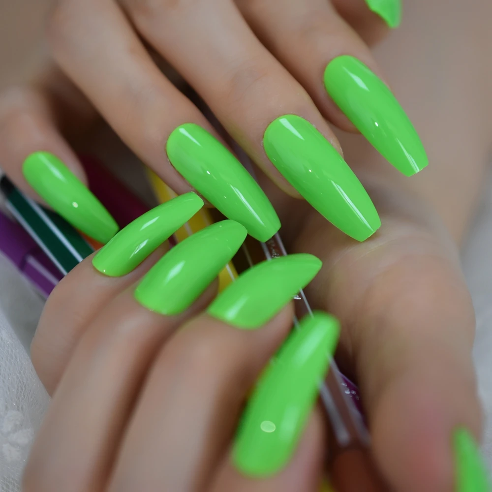 Neon Nails Wonderfu…