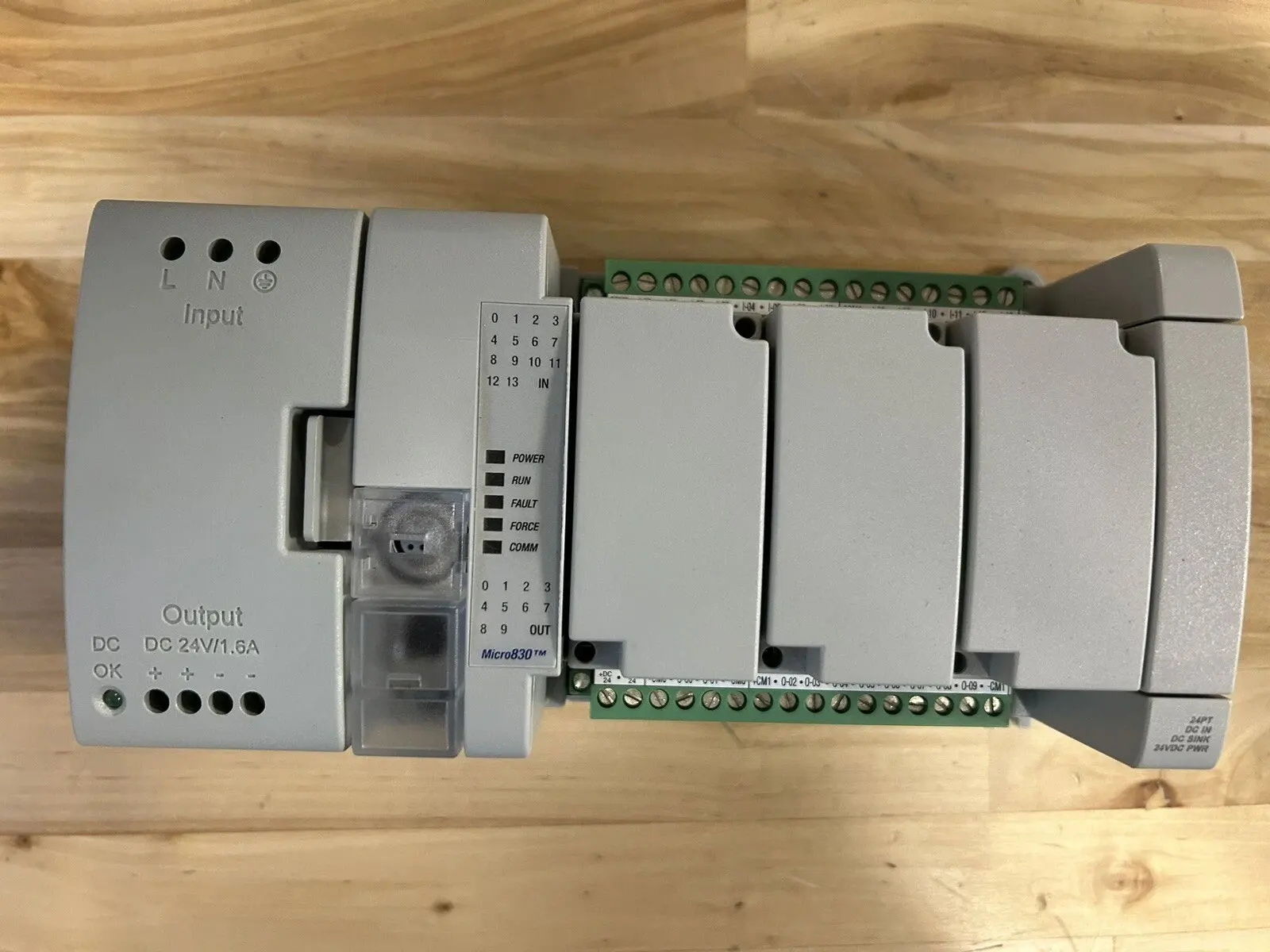 

Совершенно новый 2080-LC30-24QWB 2080-LC30-24QVB 2080-LC30-24QBB Гарантия один год