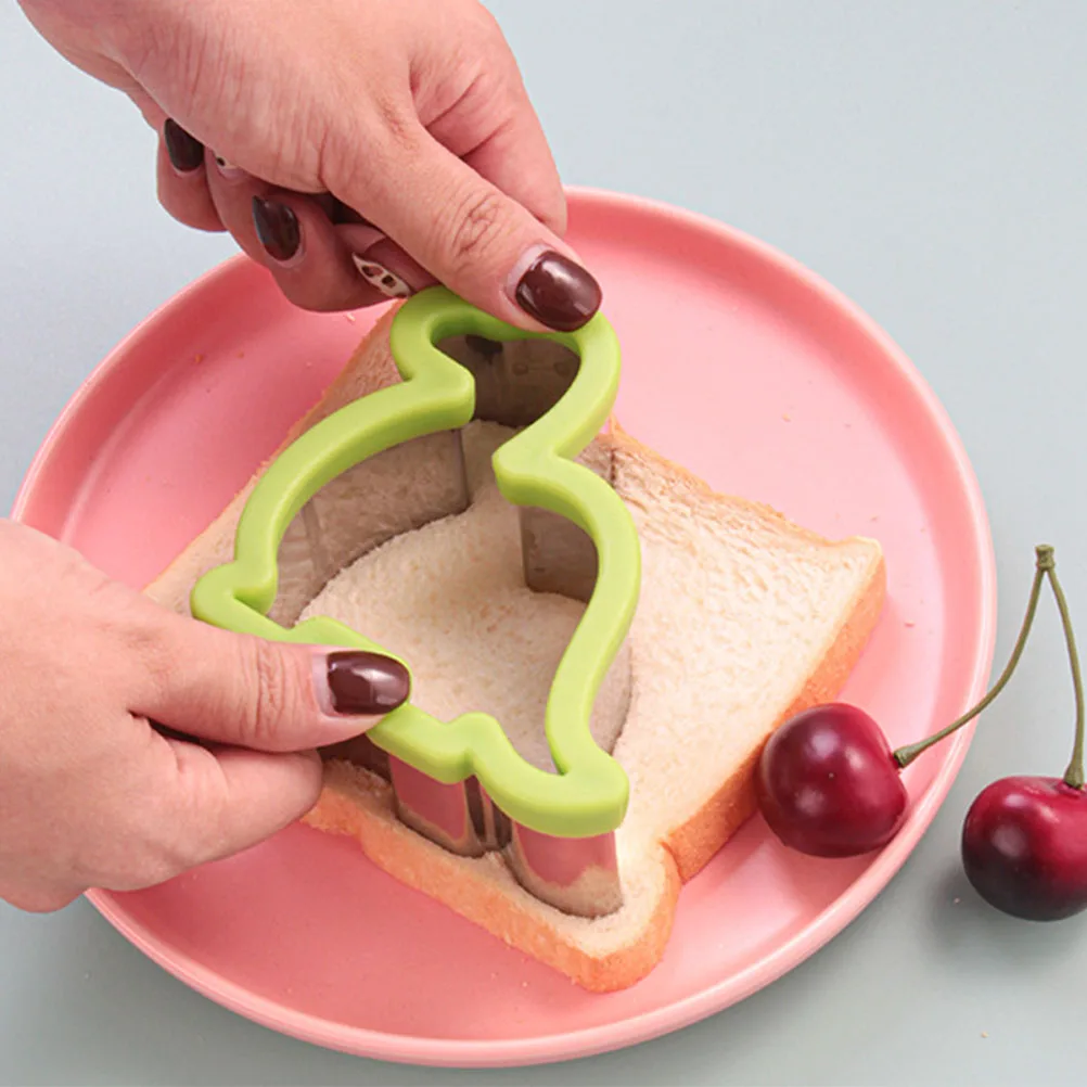 

4pcs Sandwich Cutters Diy Cutting Mold Easy Clean Cookie Cutter Bread Toast Mold Heat Resistant Non-Stick Reusable Home