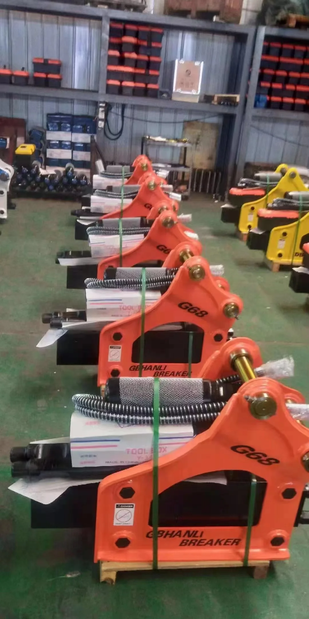 Factory Price SB05, 0.6--1 Ton Mini Excavator Attachments Side Type Hydraulic Breaker Hammer Chisel Pin Diameter 35mm