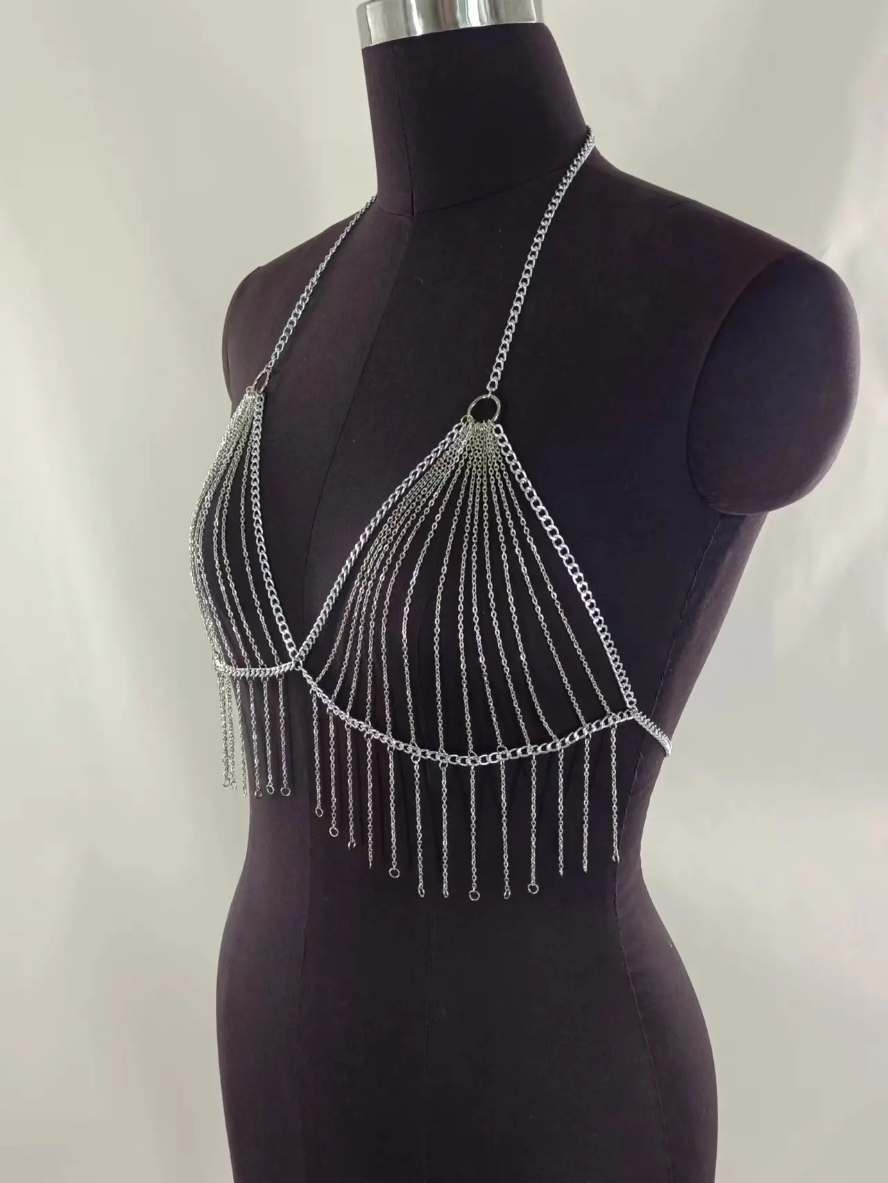 2023 Resort style Bikini Body Chain Pergola Crystal Beach BraMultiple thin chain combination fringe chain pendant halter top hal