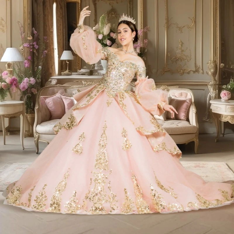 

Pink Quinceanera Dresses Ball Gown Off The Shoulder Gold Applique Lace Tull Puff Sleeve Party Birthday Sweet 16 Dress Vestidos