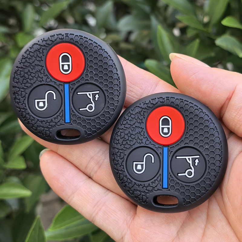 Neue 3-Tasten Silikon Autoschlüssel-Hülle für Mercedes Benz Smart City Roadster Fortwo Schlüsselhalter Cover Auto-Styling