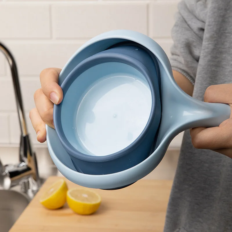 

1pc Plastic Water Scoop Color Random Household Portable Long Handle Hanging Scoop Tubs Scoop Folding Multi Functional Hanging