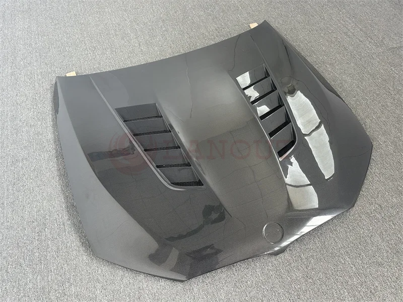 Real Carbon Fiber Car Bonnet Hood For BMW M5 F90 530i Upgrade V Style Car Engine Cover Body Parts Auto Accessories