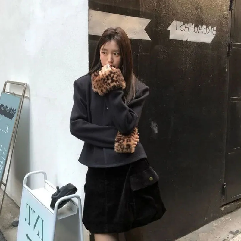 Abrigo corto grueso de un solo pecho con diseño de cuello de piel con estampado de leopardo para mujer, abrigo Joker suave y cómodo con temperamento