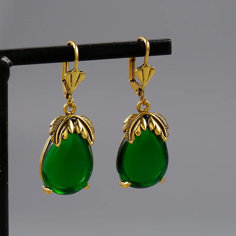 Bohemian Green Stone Dangle Earrings for Women Vintage Jewelry Elegant Teardrop Earrings