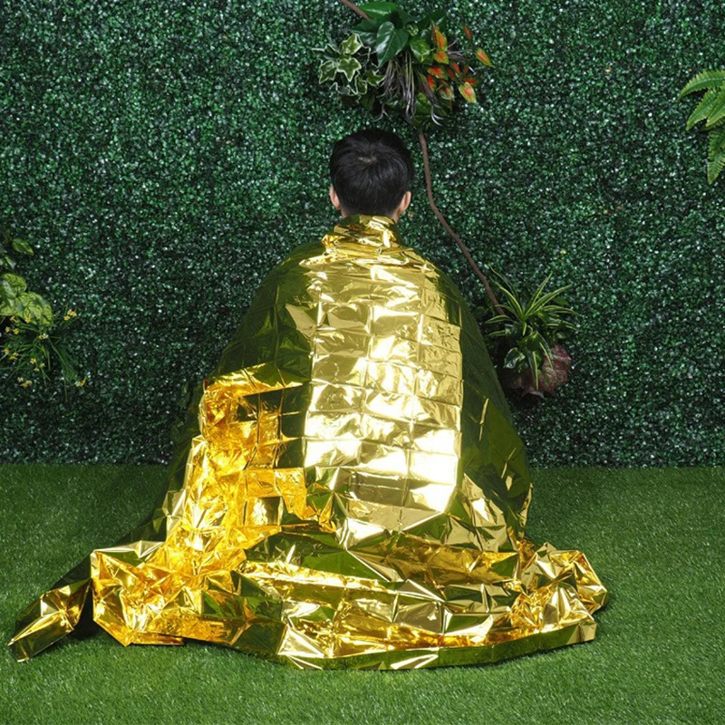 

Portable Small Outdoor Camping Supplies First Aid Blanket Emergency Survival Blanket Insulation Blanket Sunscreen Blanket