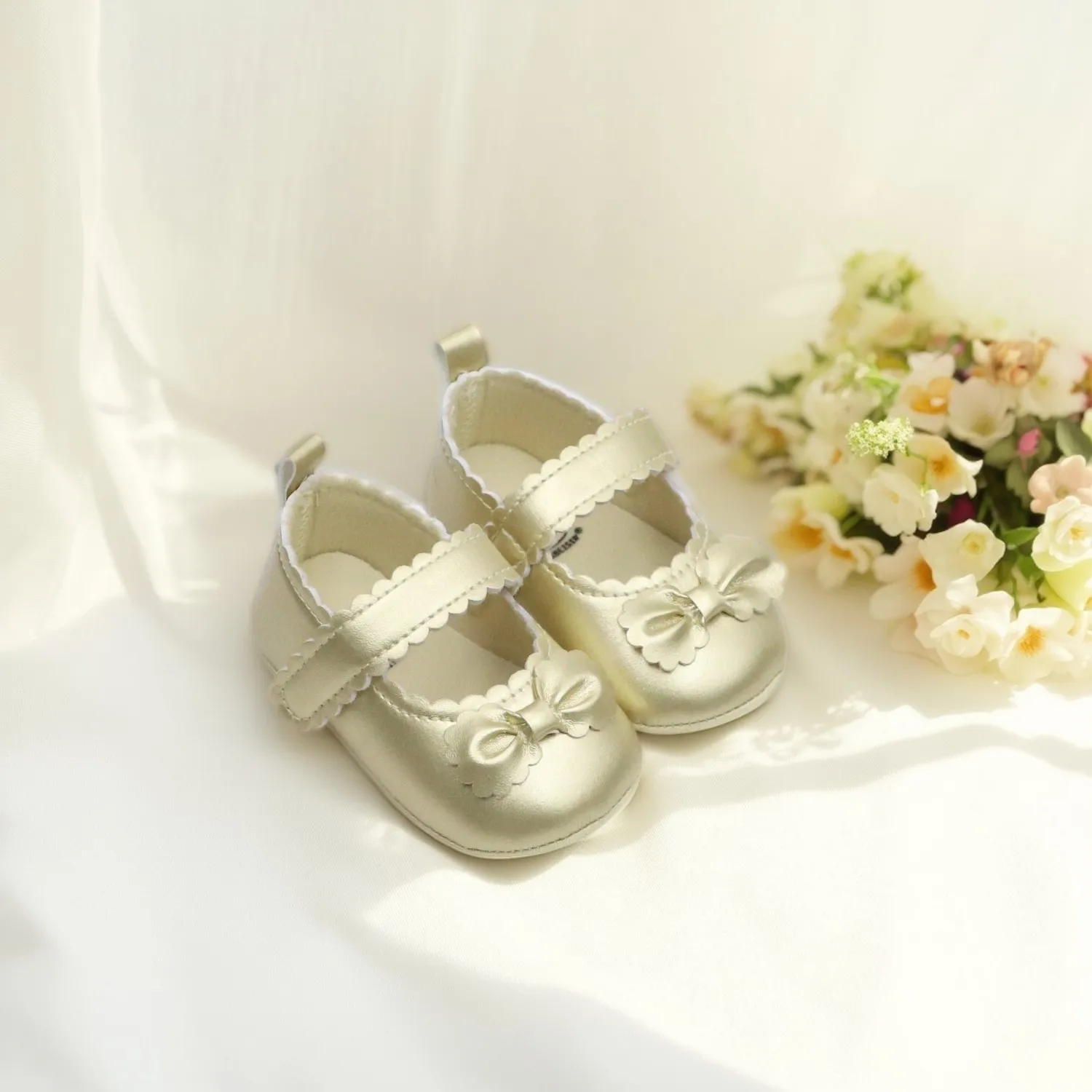 

Female baby flat shoes baby walking shoes 0-6-12-18 months princess style anti slip breathable girls' wedding shoes