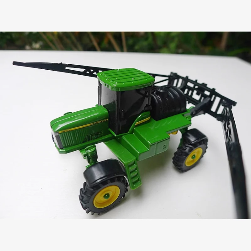ERTL 1:64 مقياس 4700 و 4710 البخاخ الميداني نموذج سيارة من السبائك الزراعية مجموعة محاكاة نهائية عرض هدية الديكور