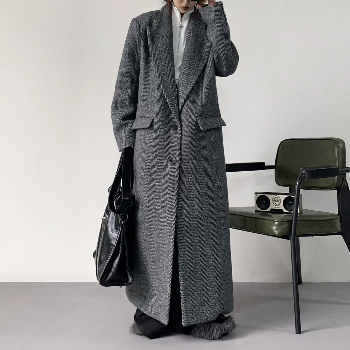 BJTZ 2025 خريف شتاء جديد الراقية نمط هيبورن البريطاني سميكة طويلة معطف الصوف متعرجة للنساء