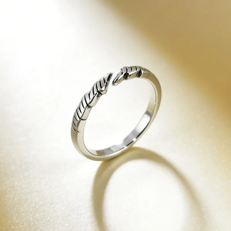 

Retro Geometric Irregular Texture Fine Faceted Niche Design 925 Sterling Silver Jewelry Opening Rings 02875