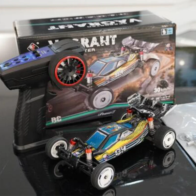 Wltoys 244016 عالية السرعة 1:24 سيارة كهربائية RC التحكم عن بعد لعبة تنافسية نموذج للأطفال والكبار هدية الكريسماس