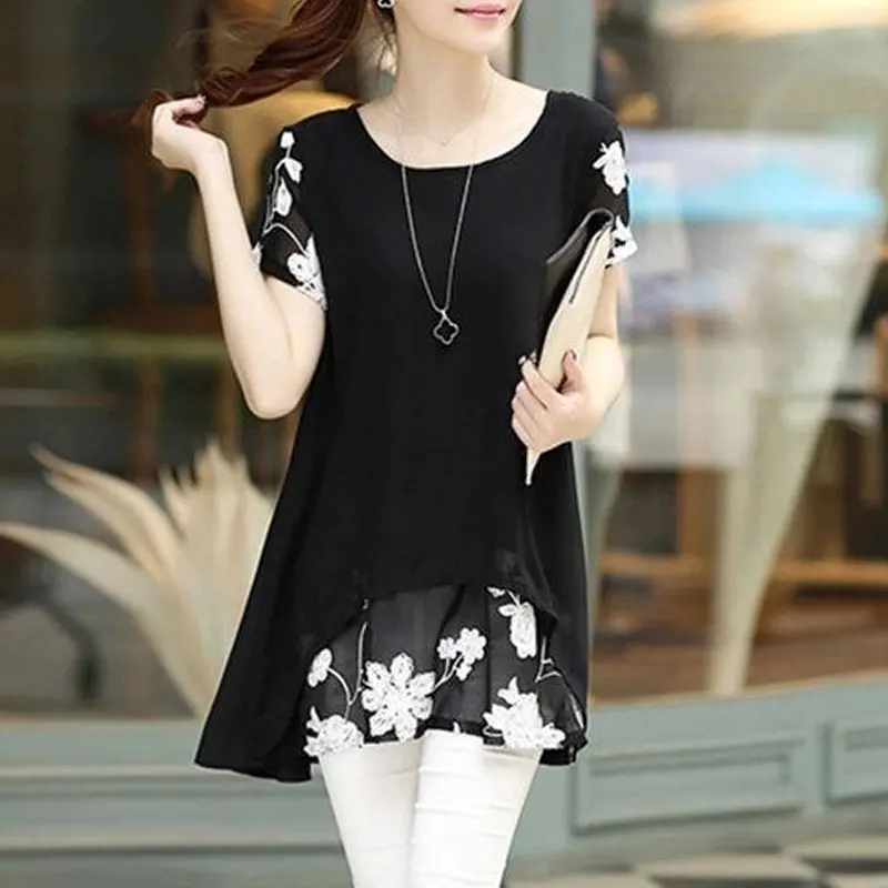 Casual Stylish Floral Embroidery T-shirt Summer Short Sleeve Loose Female Clothing Patchwork All-match Korean O-Neck Pullovers