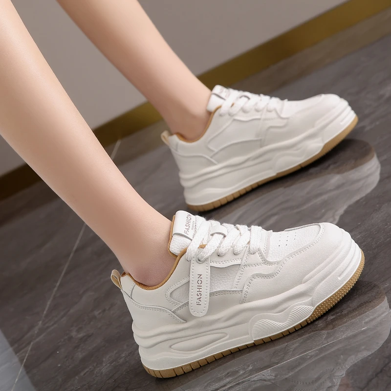 2024 Little White Shoes for Women Thick-soled Breathable Sports Shoes Comfortable Women Sneakers Platform Casual Female Students